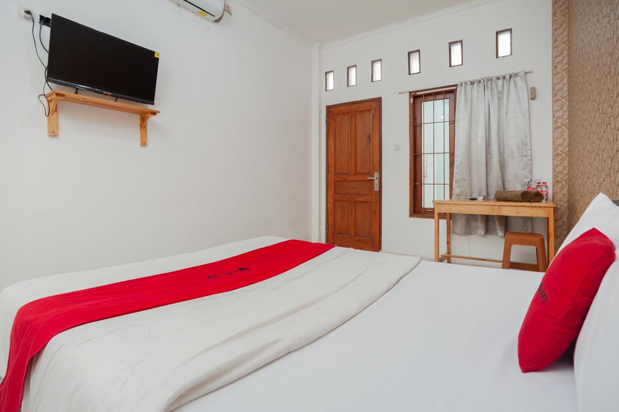 Reddoorz Syariah Near Jatisampurna Hospital Hotell Bekasi Exteriör bild